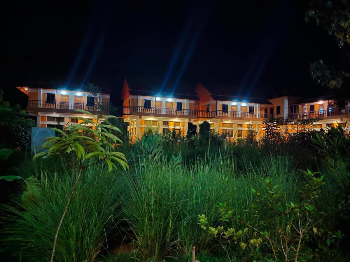 Paradisestay Auro Jungle Resort Пондичерри Экстерьер фото